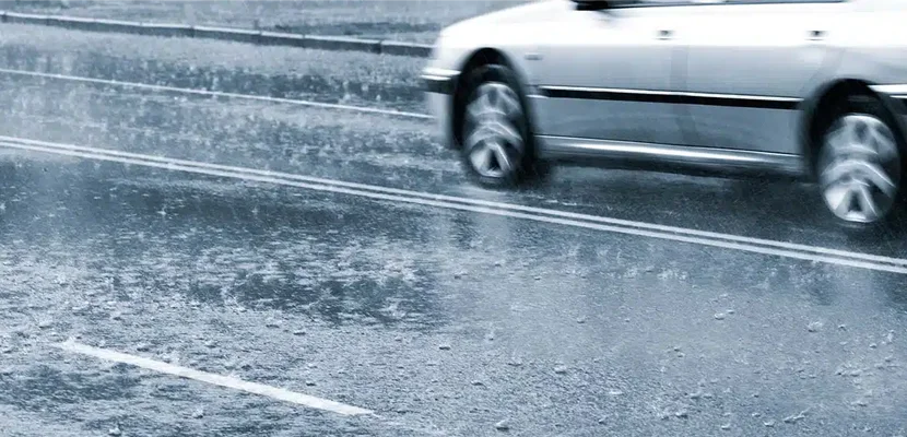 How To Drive Safely In Foggy Weather Conditions